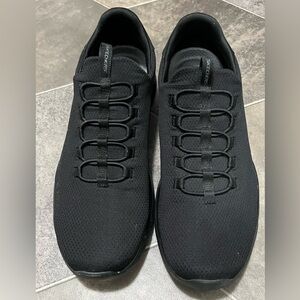 Skechers Men's All-Black Laced-Up Relaxed Fit